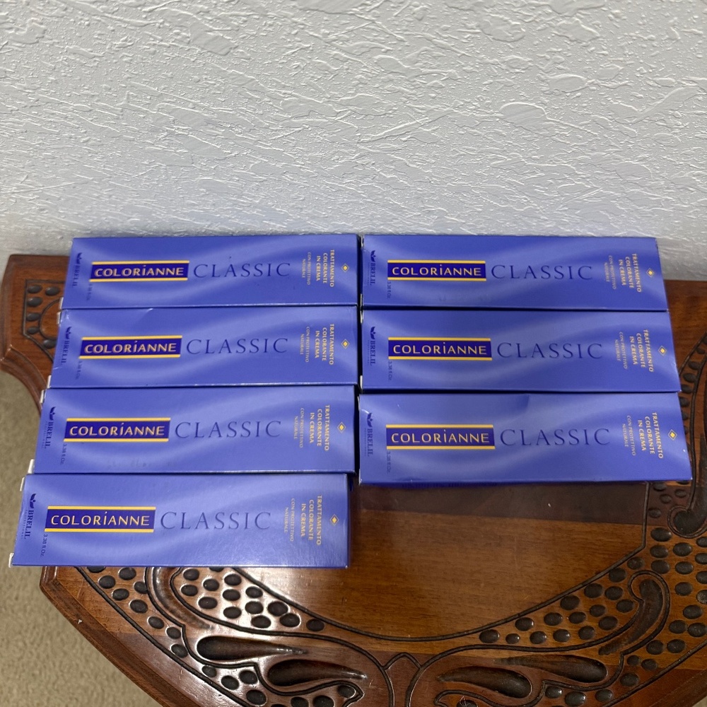 Colorianne Classic, Breil Professional, Color 8.3, Light Golden Blonde 8.3 Italy